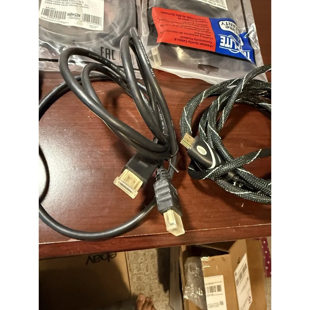 Lot Of 6 HDMI CABLE 10FT,6FT  Wire  White/black‎ - New Open Box